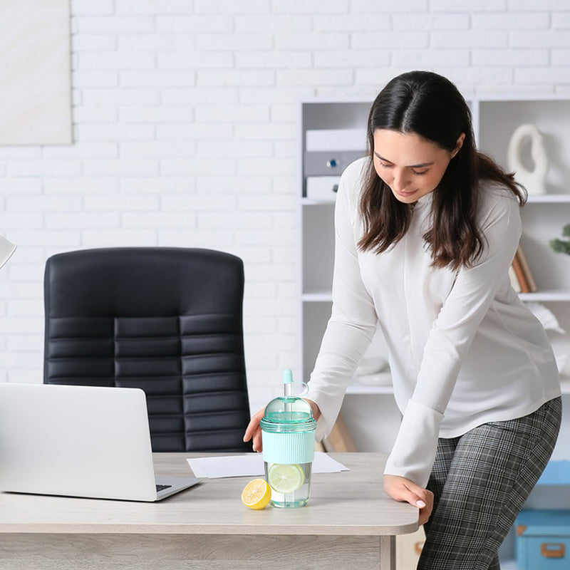 Evonouk home office gadgets and tech accessories – stylish workspace setup with multifunctional products to improve productivity and comfort